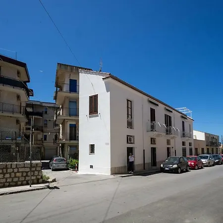 Cavour Ferienhaus Cefalù